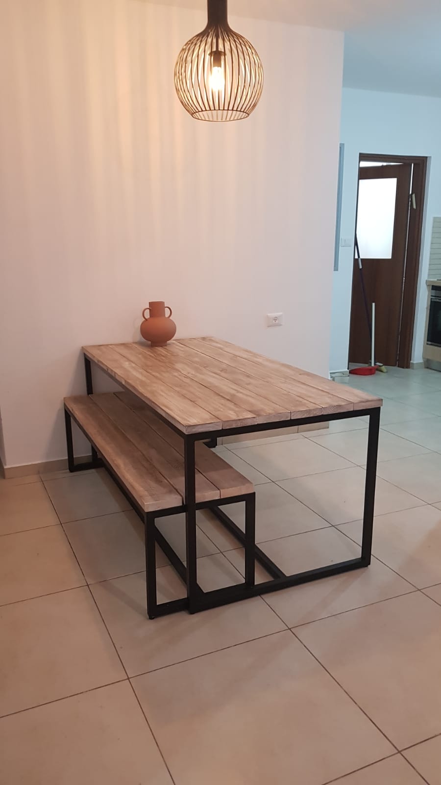 שולחן בר + ספסל תואם