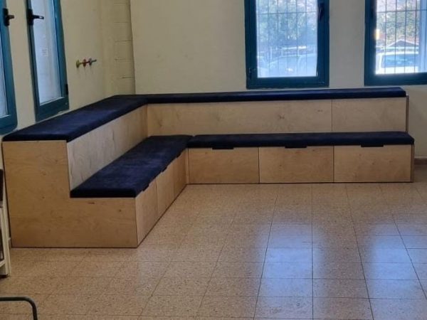 במה מעוצבת דגם צדק
